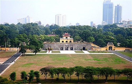 Promptly Handing Over Premises Of The Imperial Citadel Of Thang Long Central Sector Imperial Citadel Of Thang Long